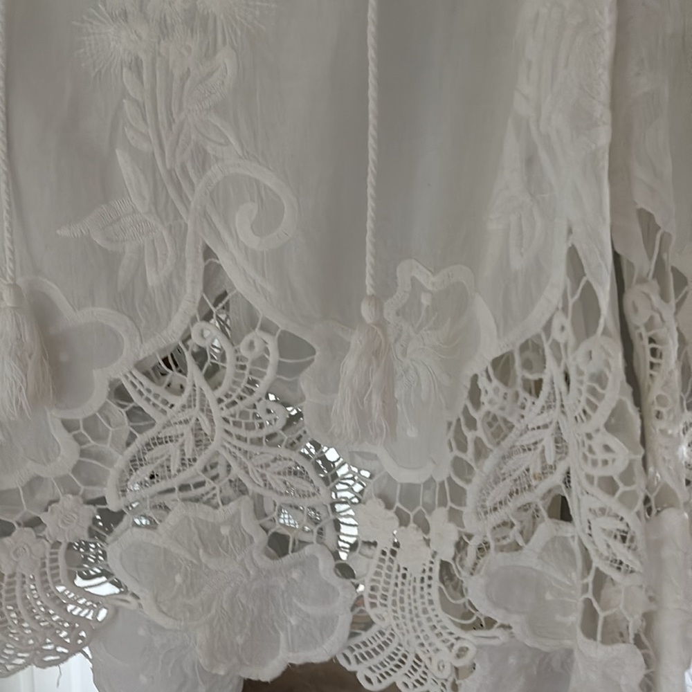 Beautiful cotton Lace Chico blouse 2   $18 - Picture 4 of 4